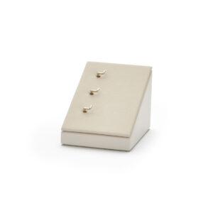 hangers display beige pos materialen