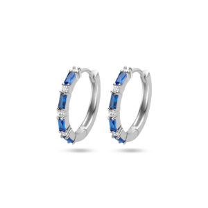 klapoorringen blauw zirkonia zilver gerhodineerd