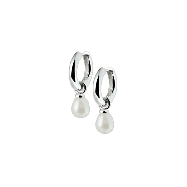 klapoorringen parel zilver gerhodineerd