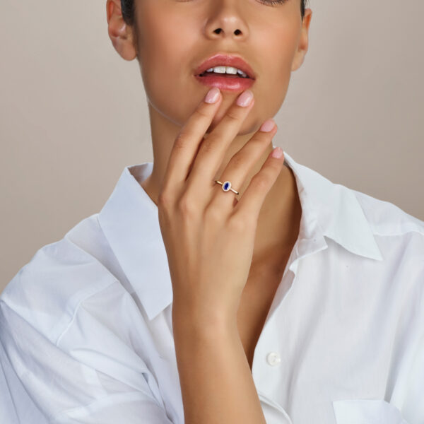 ring lab grown saffier en diamant 0.075ct h si halo 14K geelgoud - Afbeelding 2
